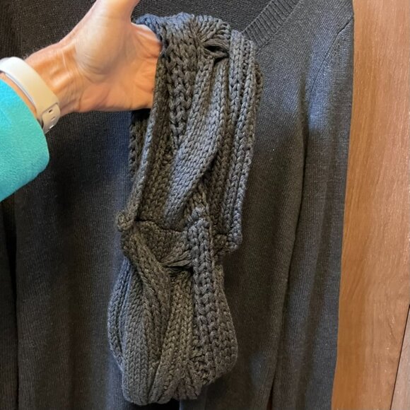 Apt. 9 grey tunic sweater size M - Picture 3 of 6